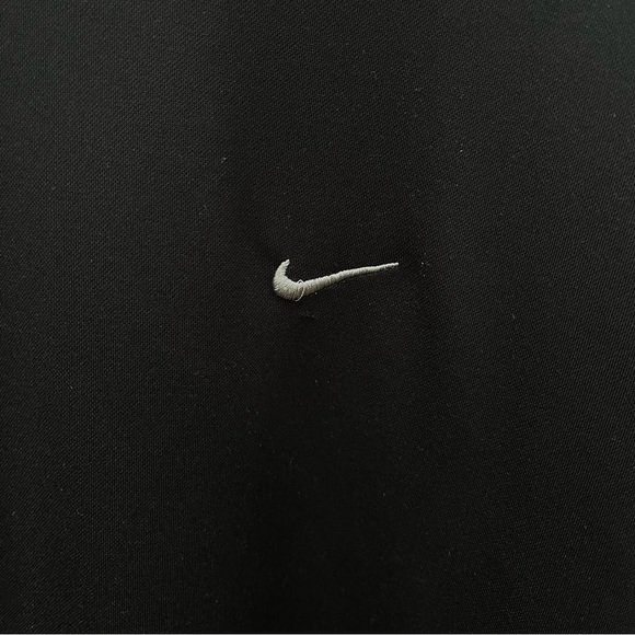 Nike Dri-Fit Tee Size Large - Picture 3 of 4
